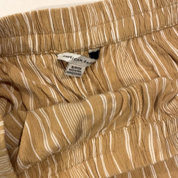 American Eagle woman shorts , Size S - Picture 3 of 5